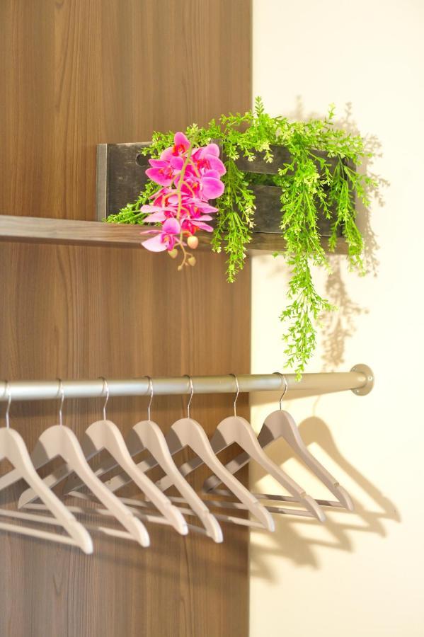 Pied A Terre - Atelier Apartment Verona Exterior foto